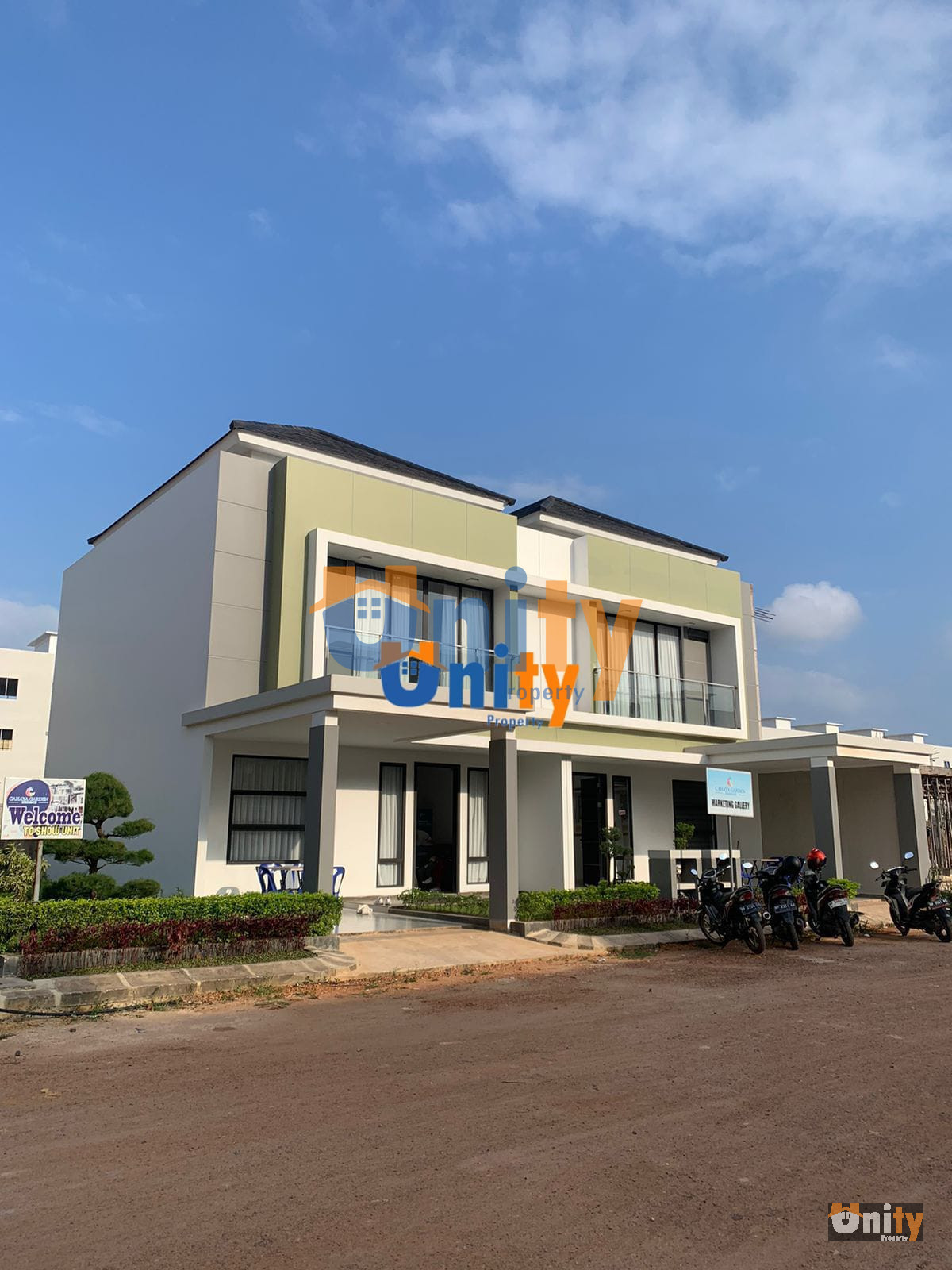 Rumah Take Over Cahaya Garden